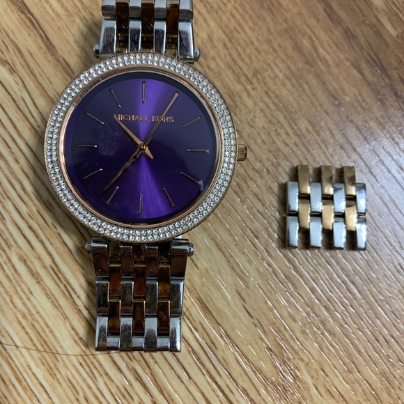 Michael Kors Watch - Picture 2 of 4